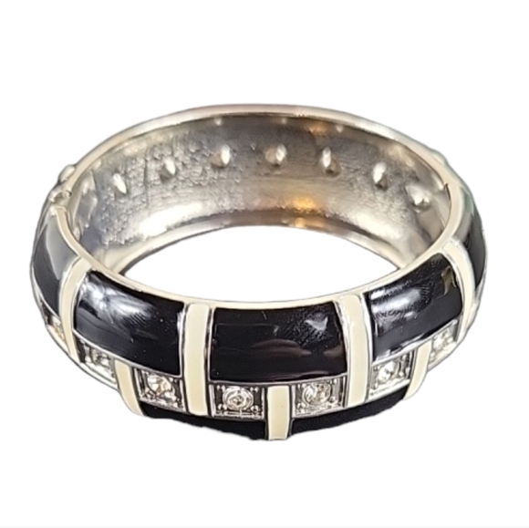 Retro Vintage Hinged Chunky Bangle Bracelet Black White Retro 80s 90s Y2k - Picture 1 of 8